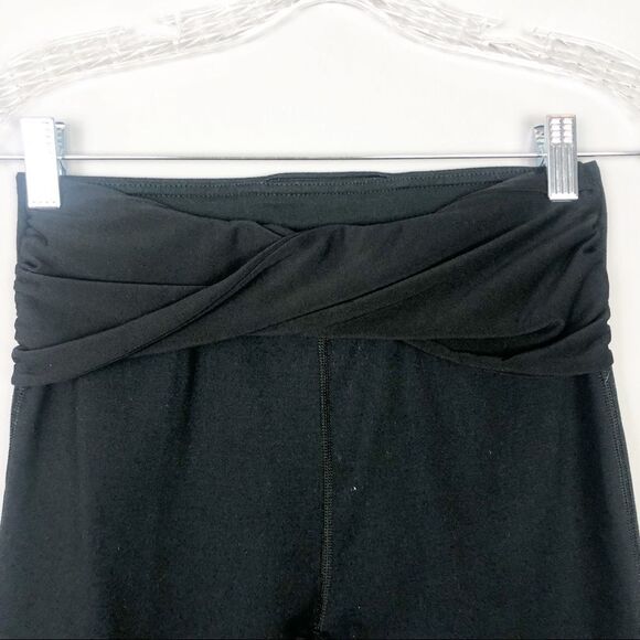FABLETICS | Wrap Waist Leggings Cropped Black S - Picture 4 of 8